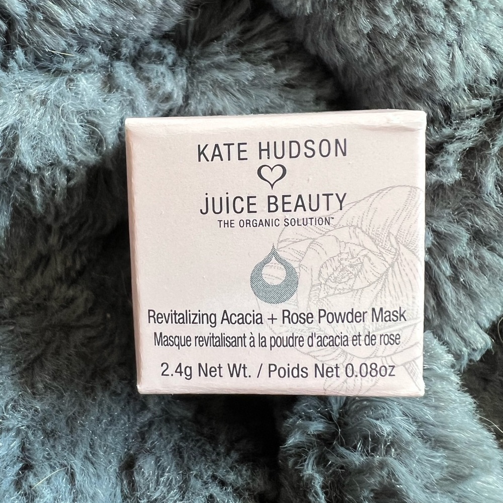FREE WITH PURCHASE Kate Hudson Juice Beauty Powder Mask